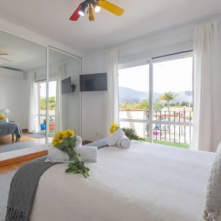 Апартаменты Playa Vistamar *
